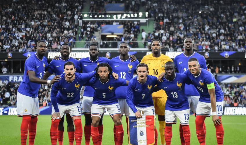 包含欧国联比赛：克罗地亚战胜匈牙利成功晋级的词条