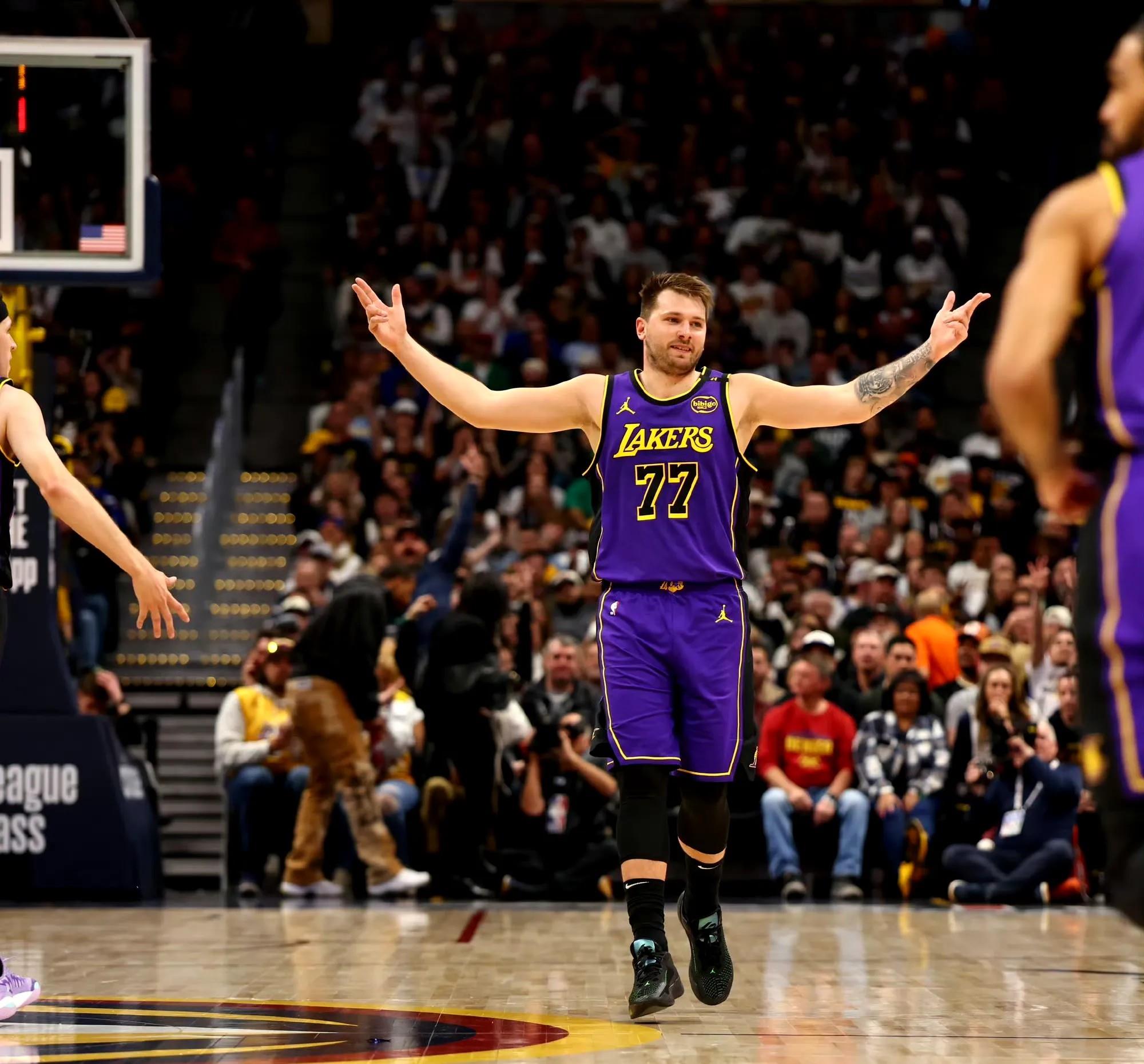  东契奇连续十五场比赛得分超过战术调整，拜仁挑战极限！