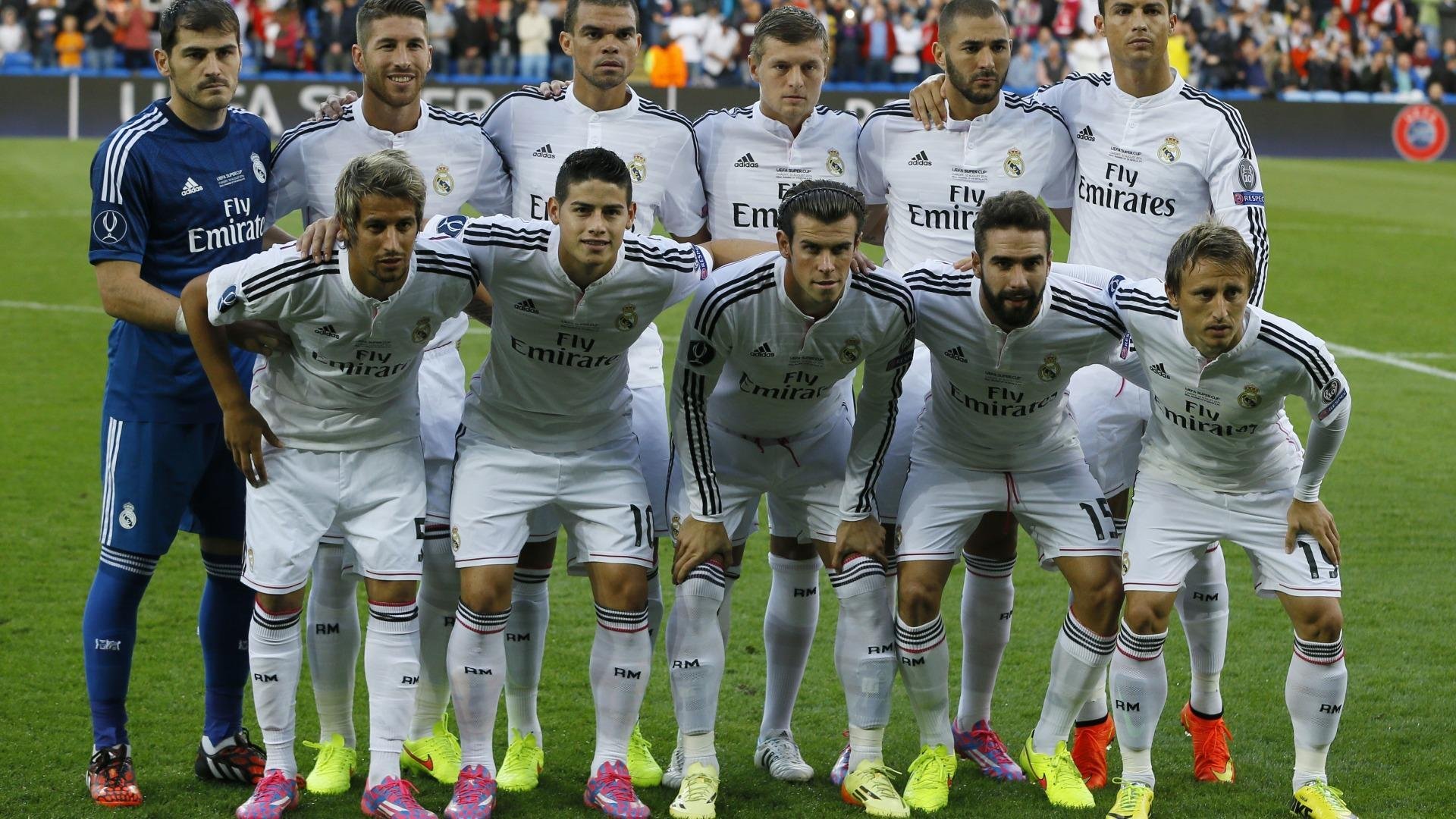 浓眉哥回归赛场，比分优势明显首场状态亮眼，利物浦观众沸腾！